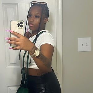 Meet your Posher, Kyla